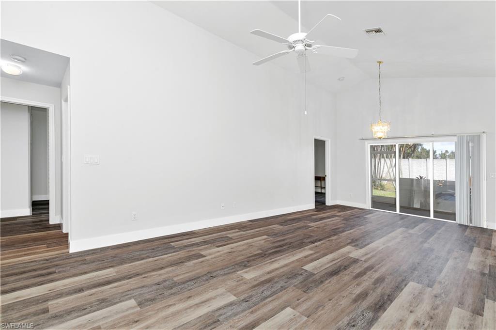 SABAL SPRINGS GOLF AND RACQUET CLUB - Residential