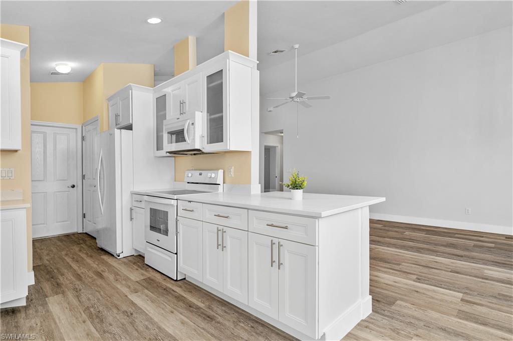 SABAL SPRINGS GOLF AND RACQUET CLUB - Residential