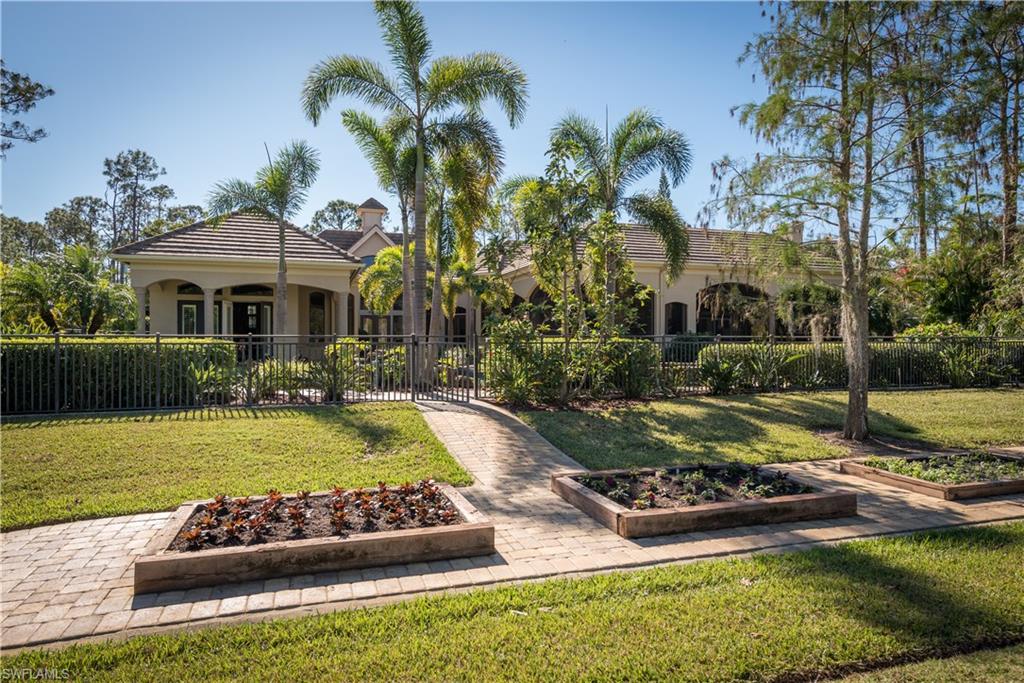 LIVINGSTON WOODS - Residential