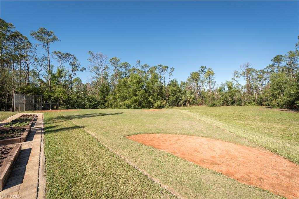 LIVINGSTON WOODS - Residential