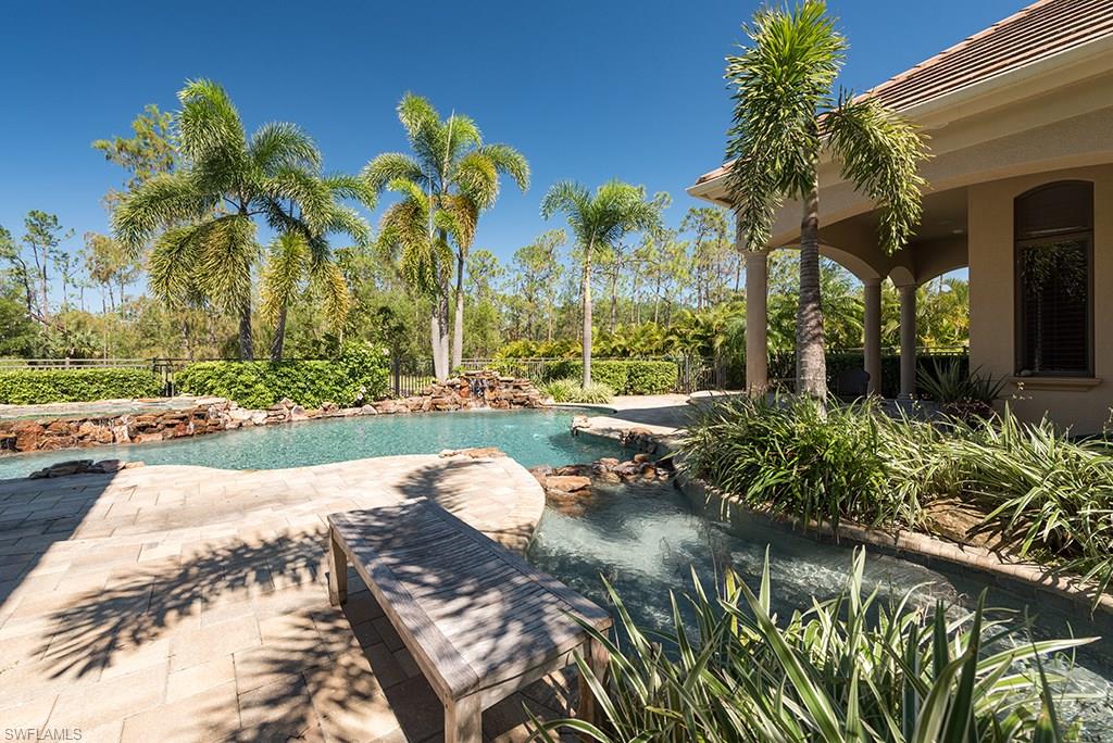 LIVINGSTON WOODS - Residential
