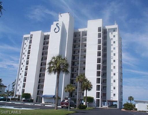 Sunset Condo offers water views with direct beach views.