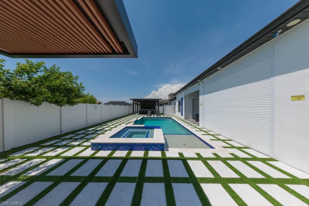 CAPE CORAL - Residential Lease