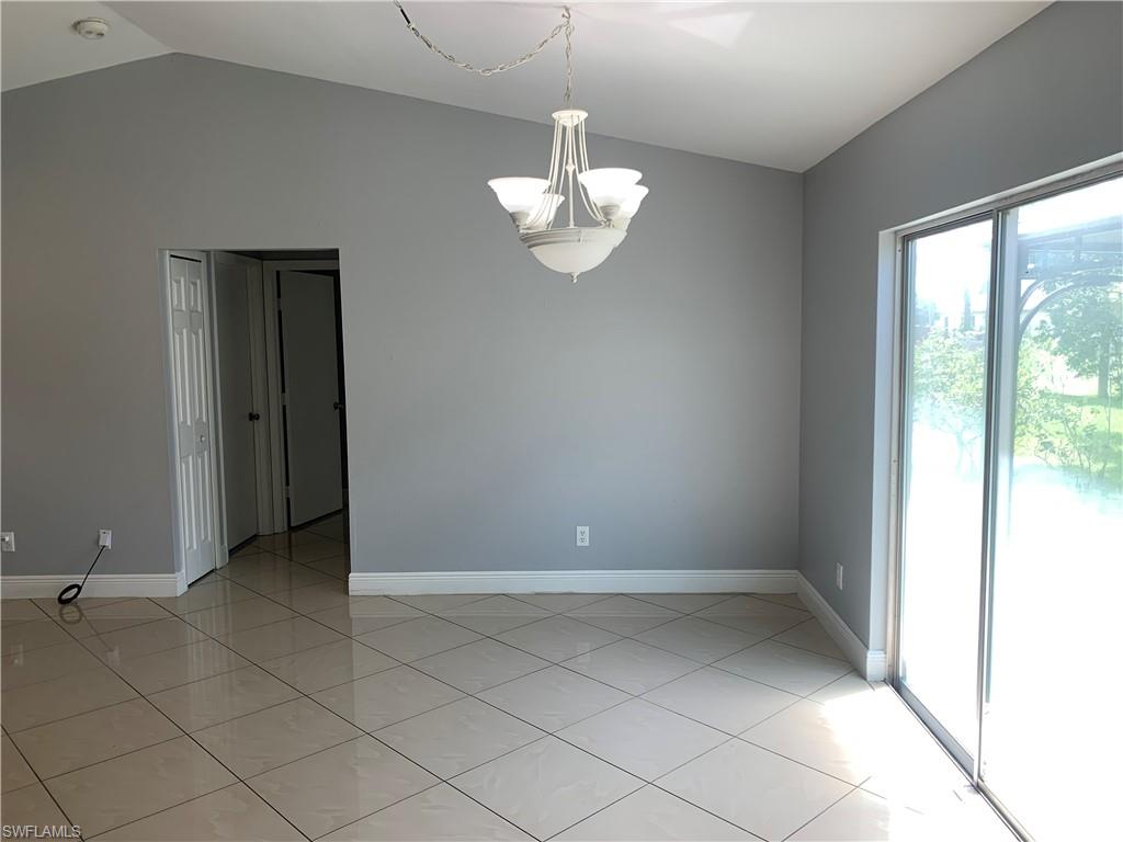SAN CARLOS PARK - Residential