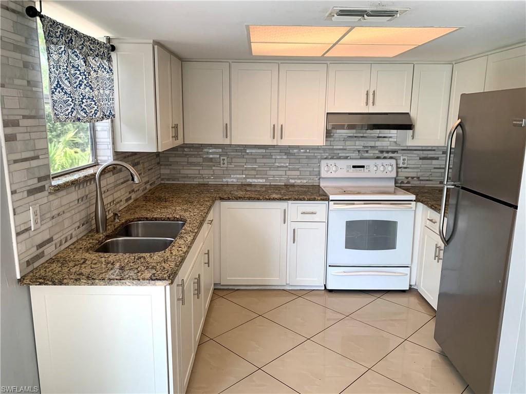 SAN CARLOS PARK - Residential