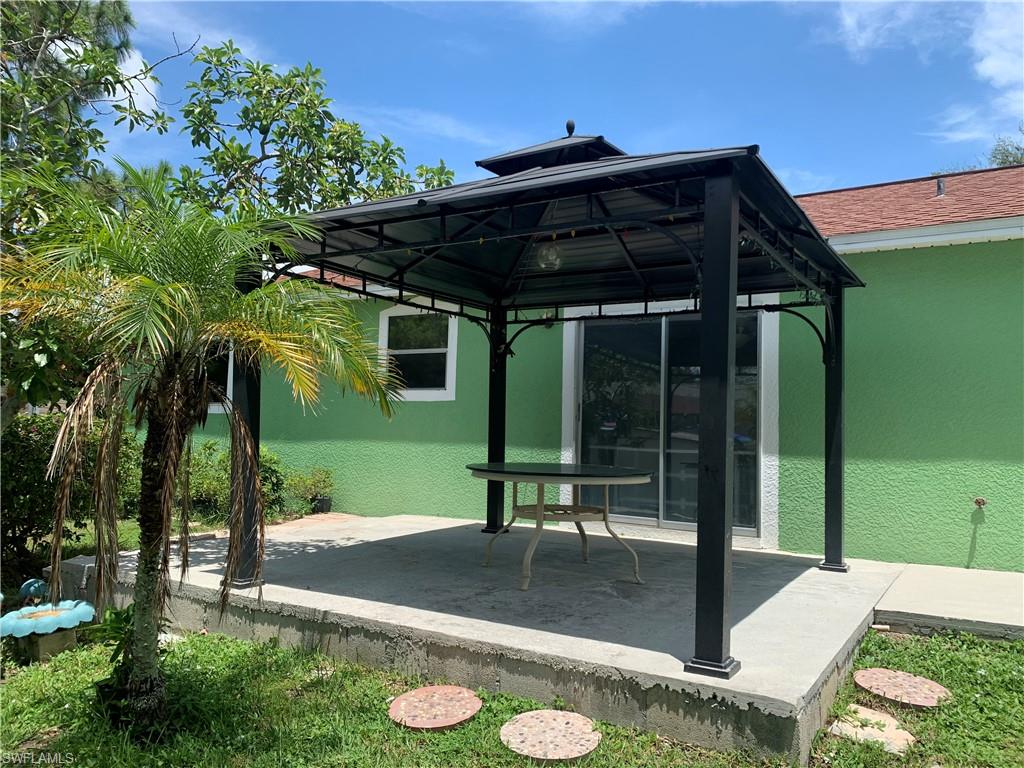 SAN CARLOS PARK - Residential
