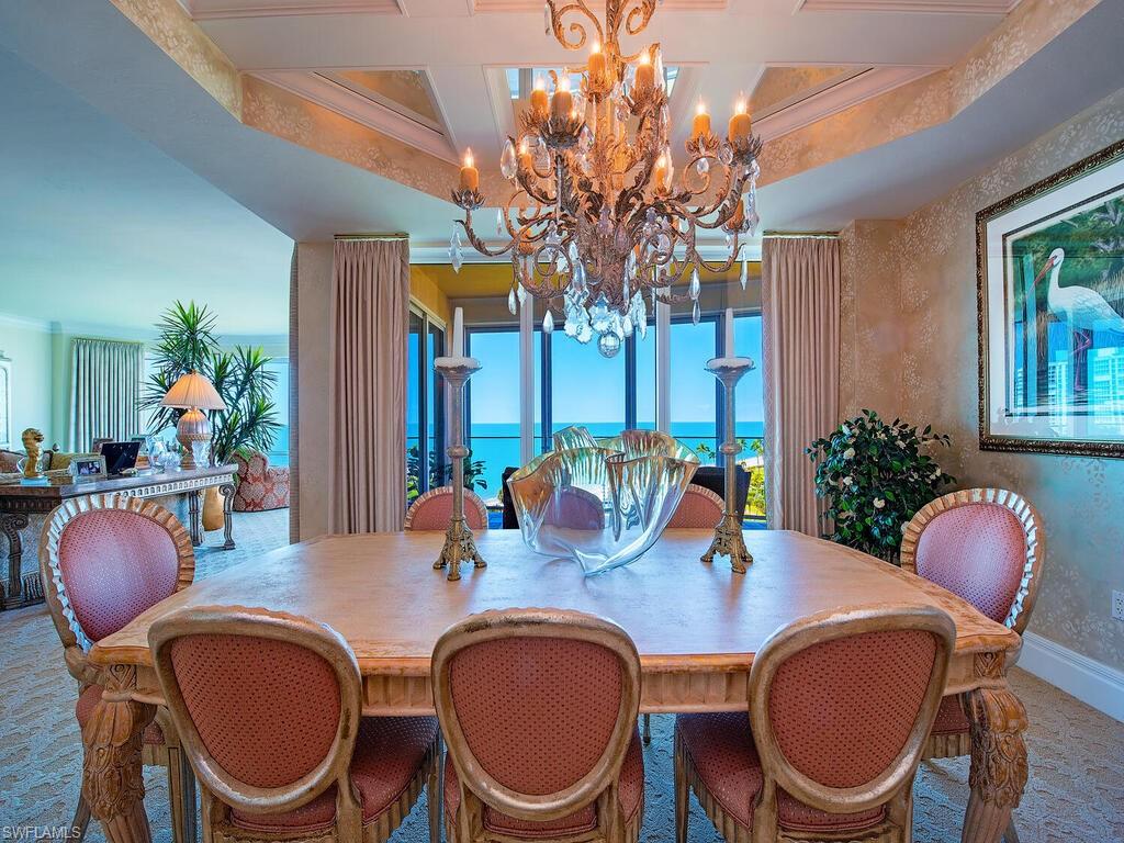 REGENT - Residential