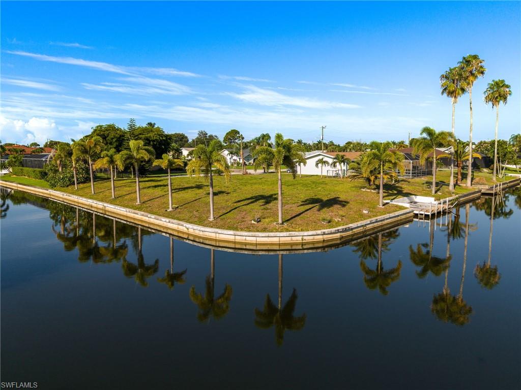 CAPE CORAL - Land