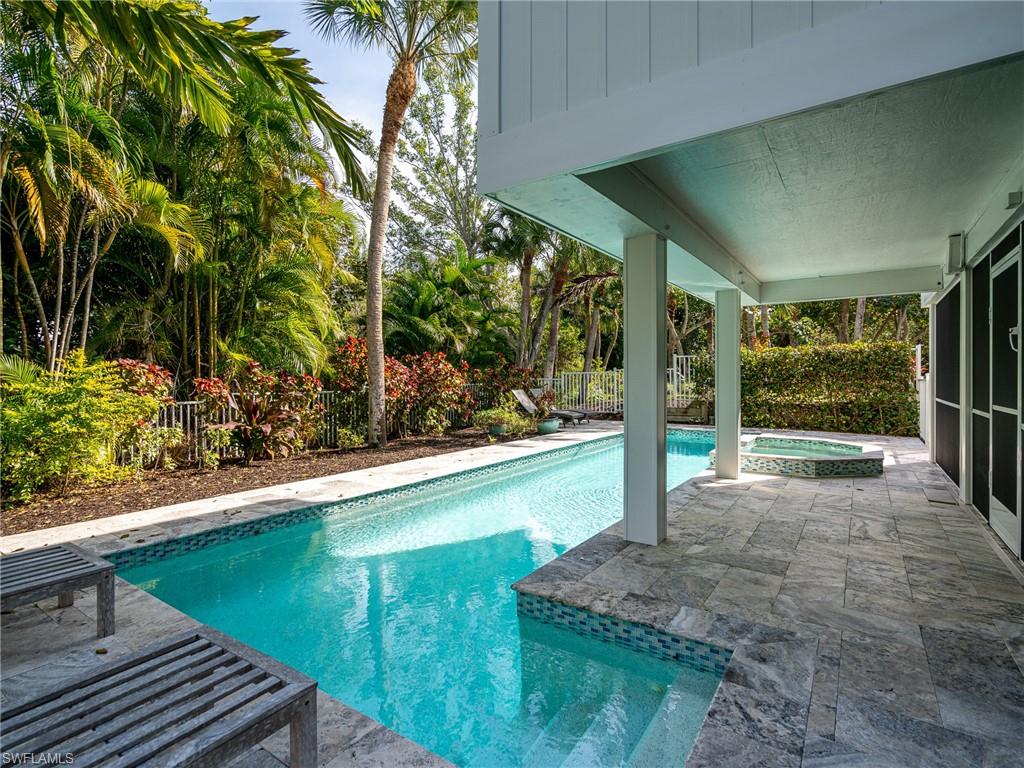 GUMBO LIMBO - Residential