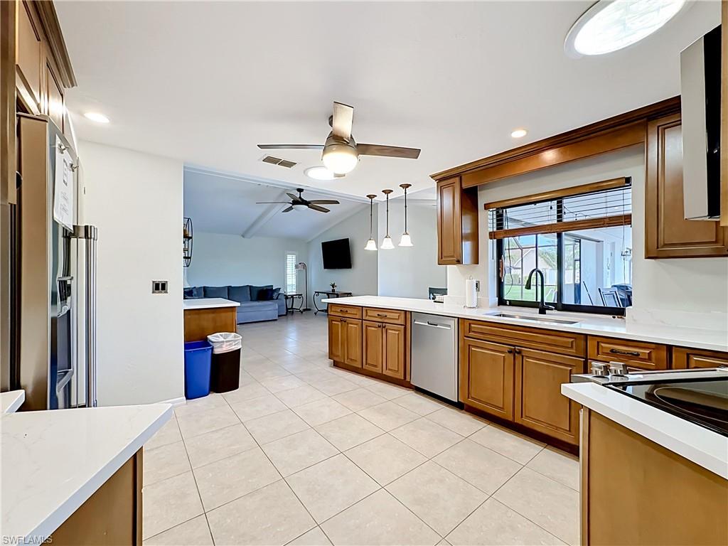 WHISKEY CREEK - Residential
