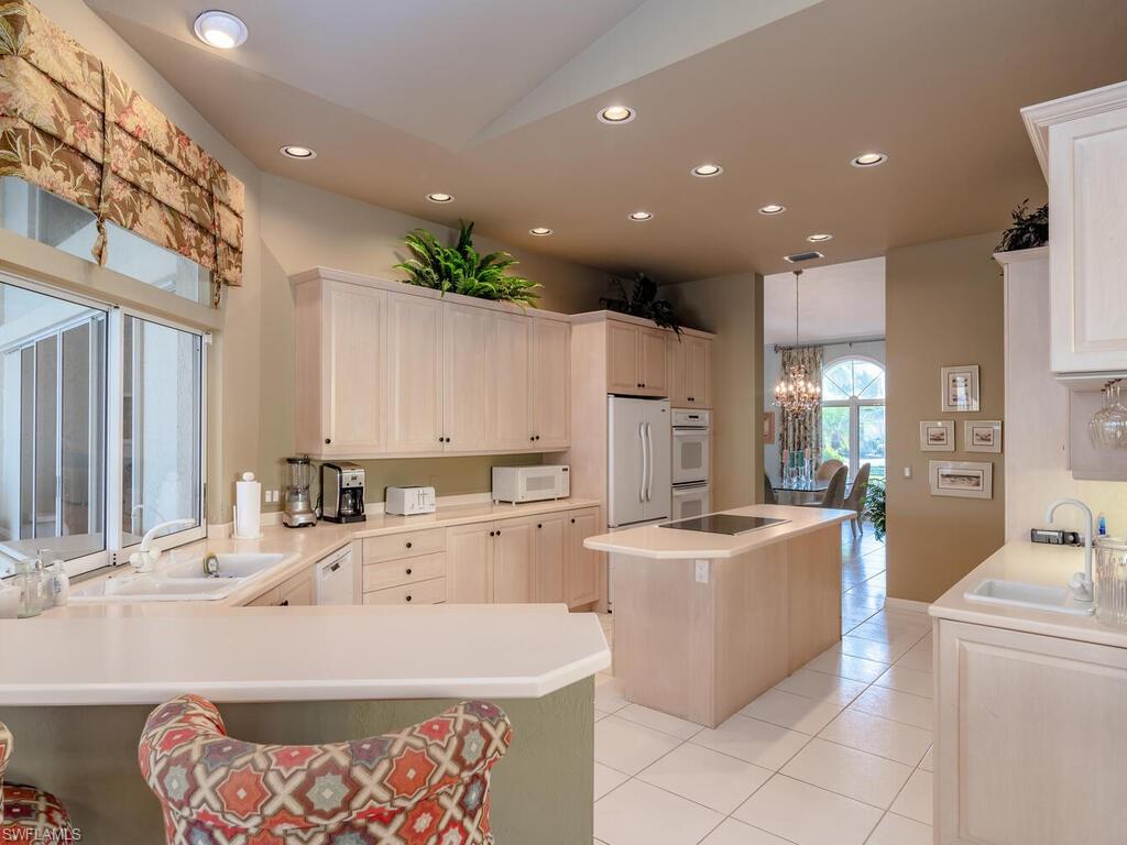 MARCO ISLAND - Residential