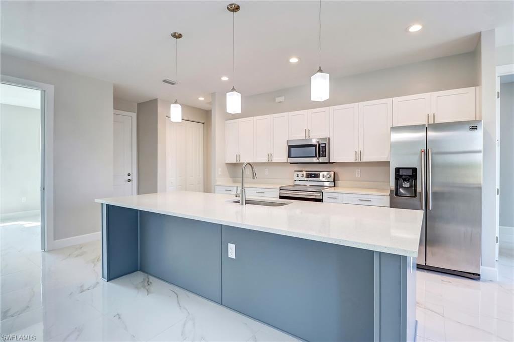 GOLDEN GATE ESTATES - Residential