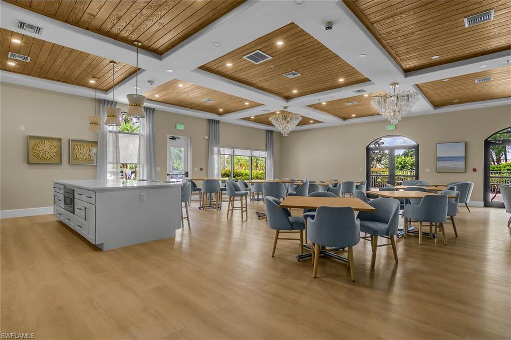 BELLE LAGO - Residential