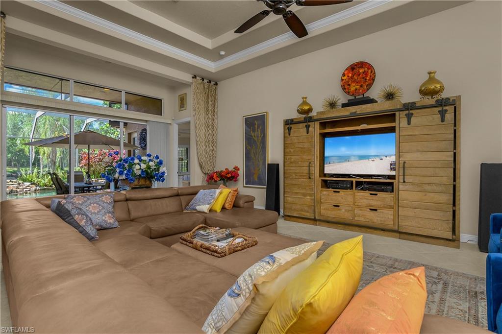 BELLE LAGO - Residential