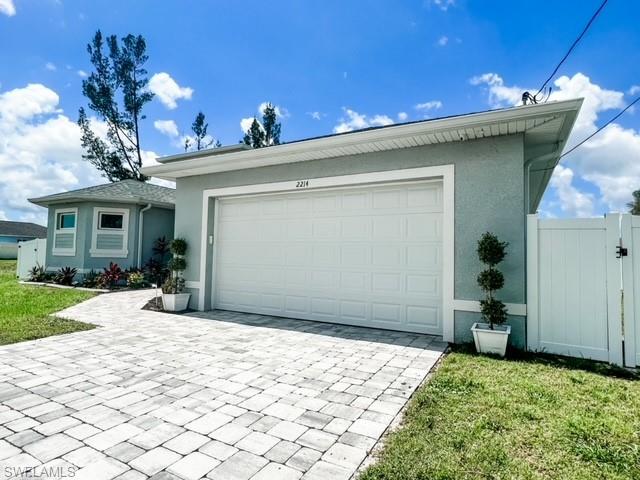 CAPE CORAL - Residential
