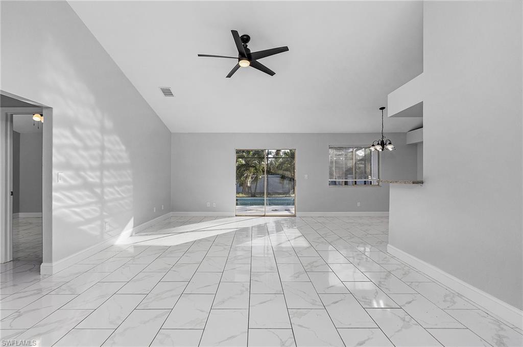 SAN CARLOS PARK - Residential