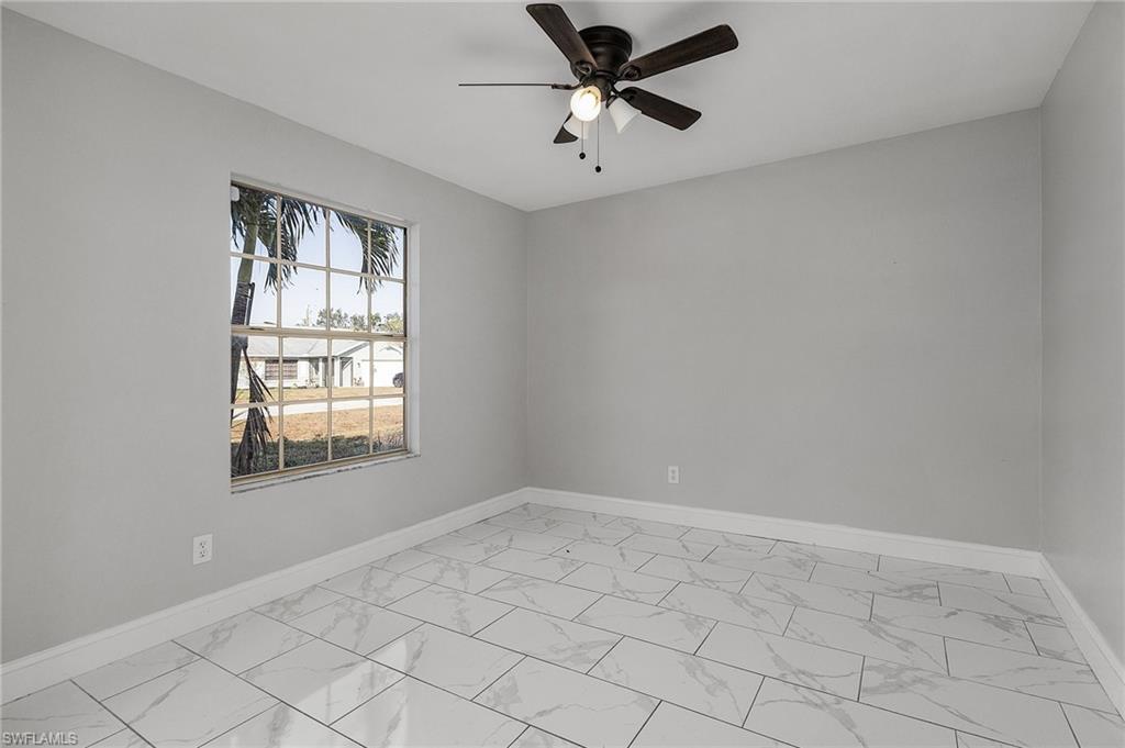 SAN CARLOS PARK - Residential