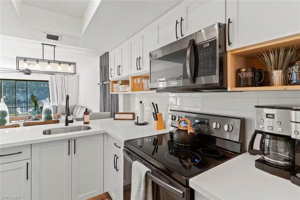 PARK SHORE RESORT - Residential