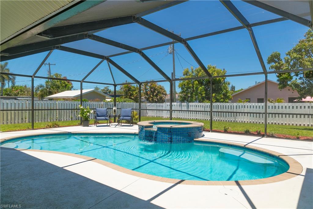 NAPLES PARK - Residential