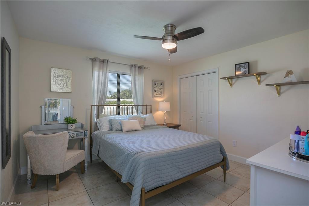 NAPLES PARK - Residential