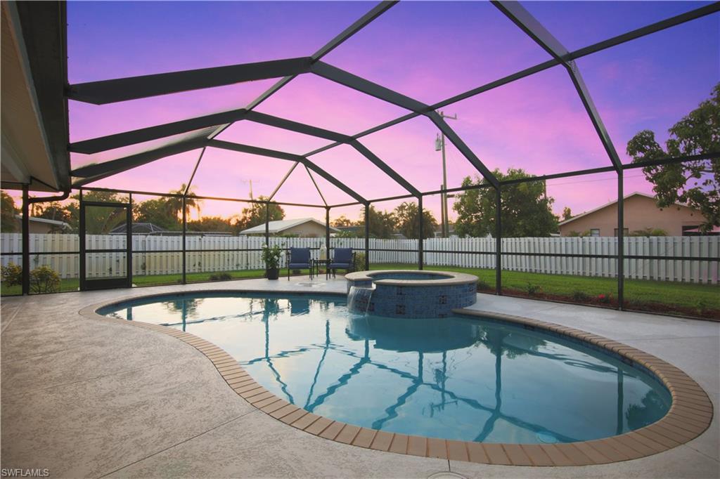 NAPLES PARK - Residential
