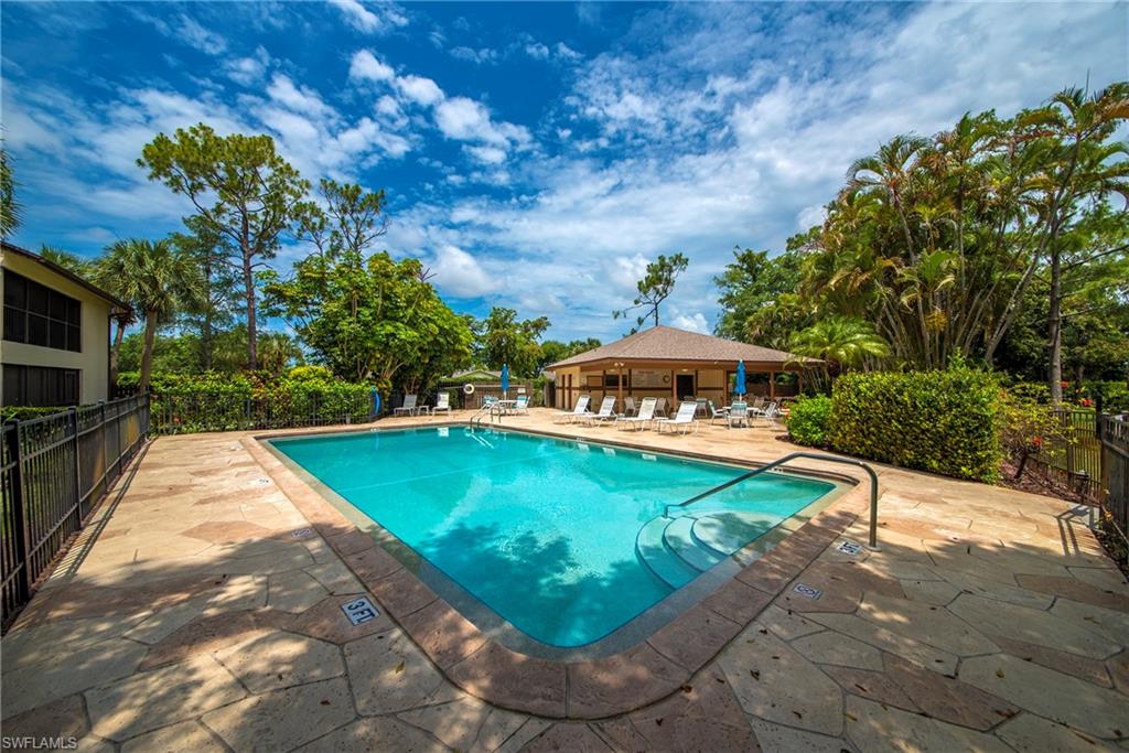 HAMPTONS AT KINGS LAKE - Residential