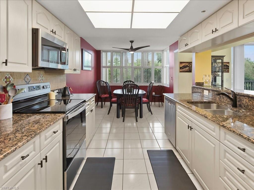 ST NICOLE - Residential Lease