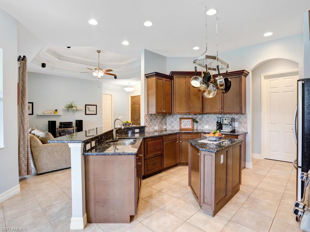 GOLDEN GATE ESTATES - Residential