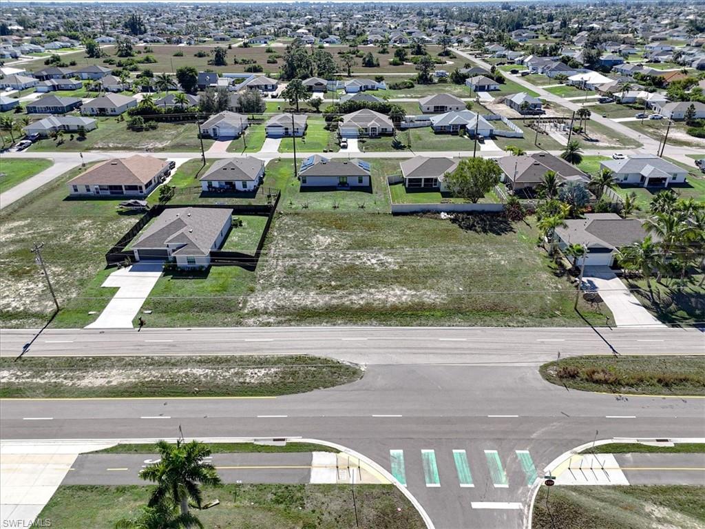 CAPE CORAL - Land