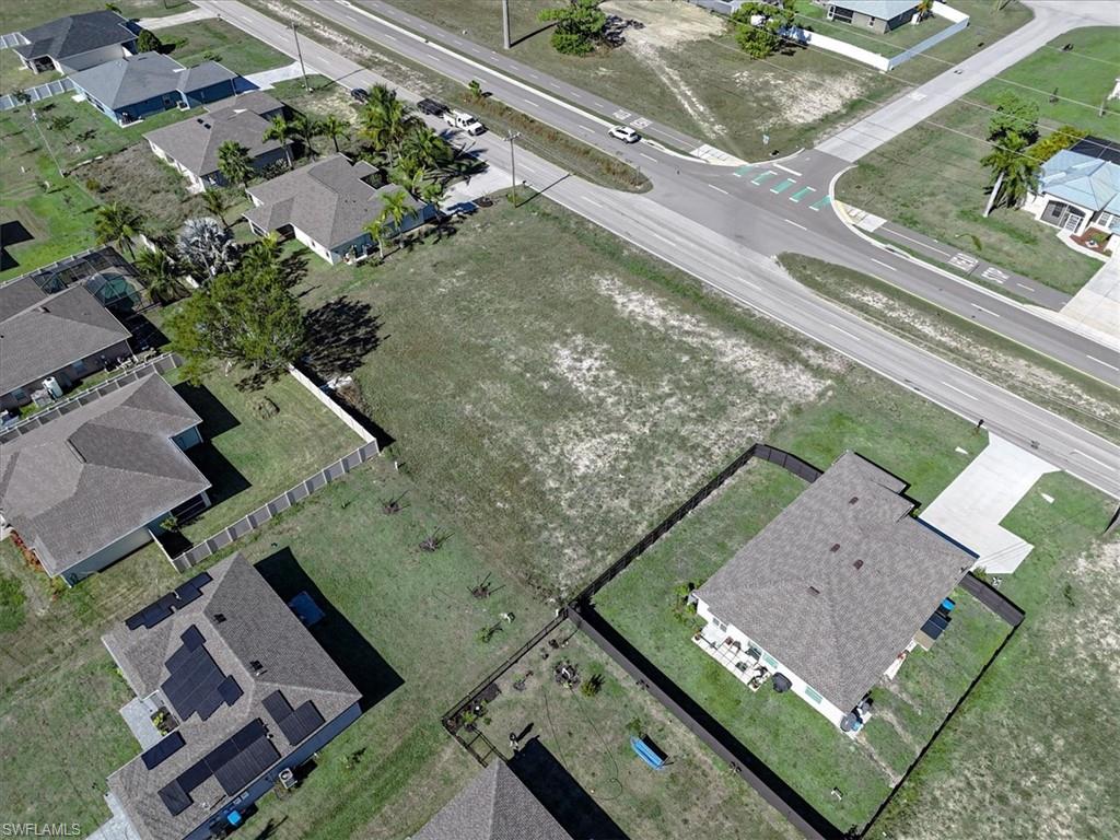 CAPE CORAL - Land