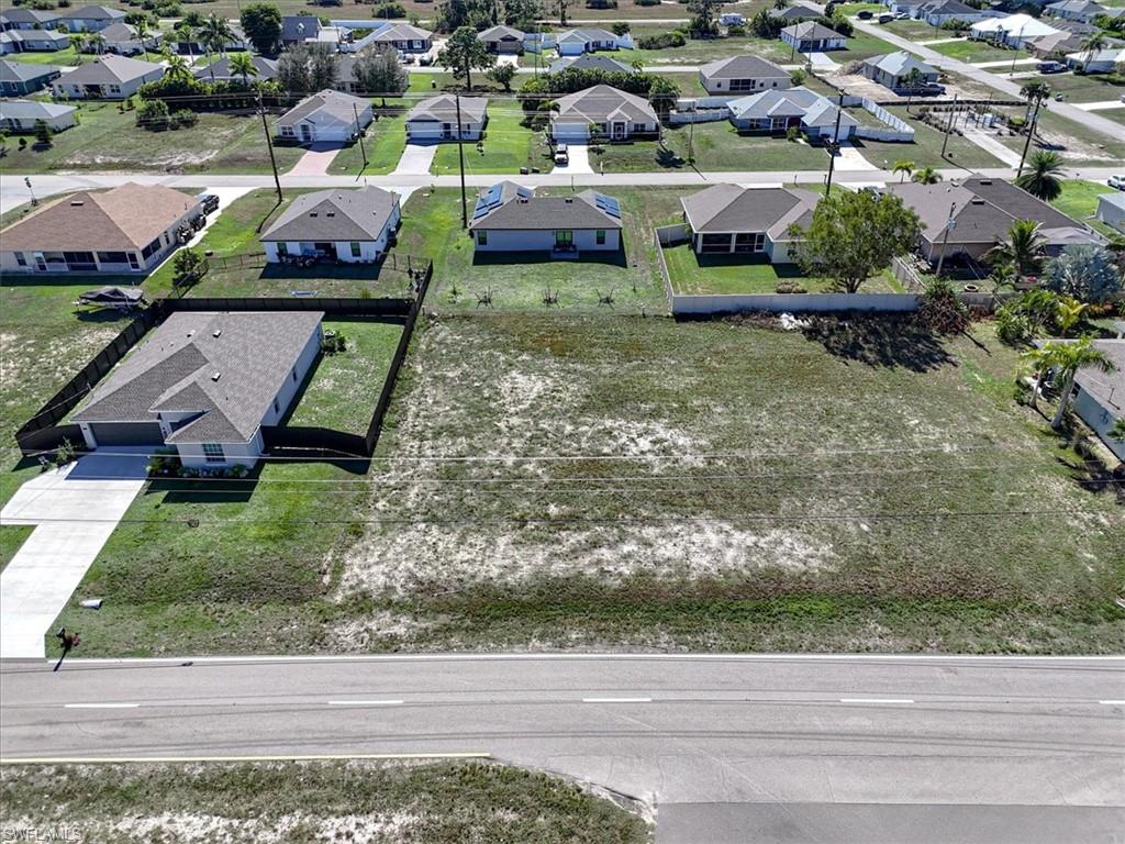 CAPE CORAL - Land