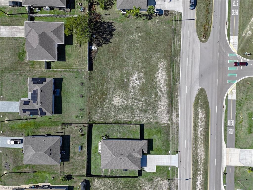 CAPE CORAL - Land