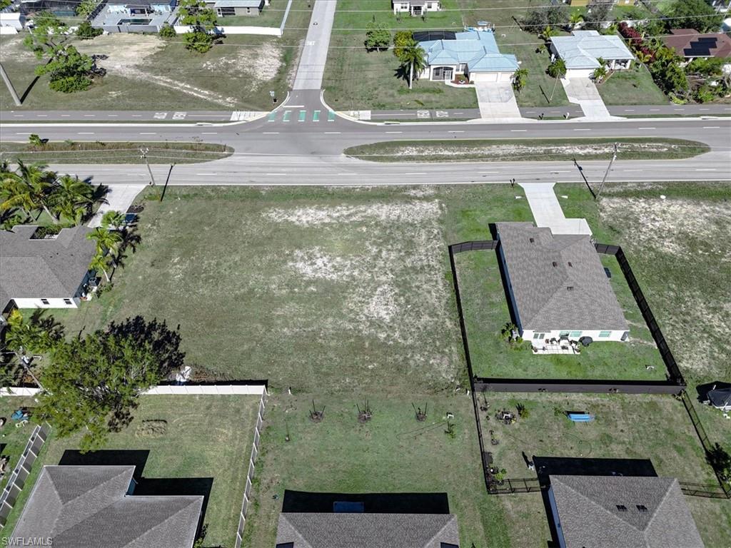 CAPE CORAL - Land