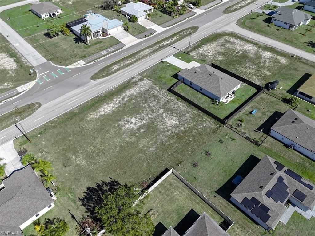 CAPE CORAL - Land