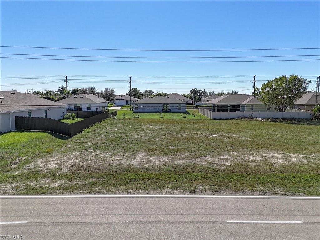 CAPE CORAL - Land