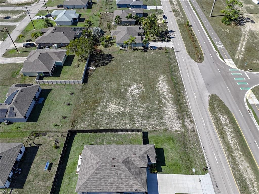 CAPE CORAL - Land