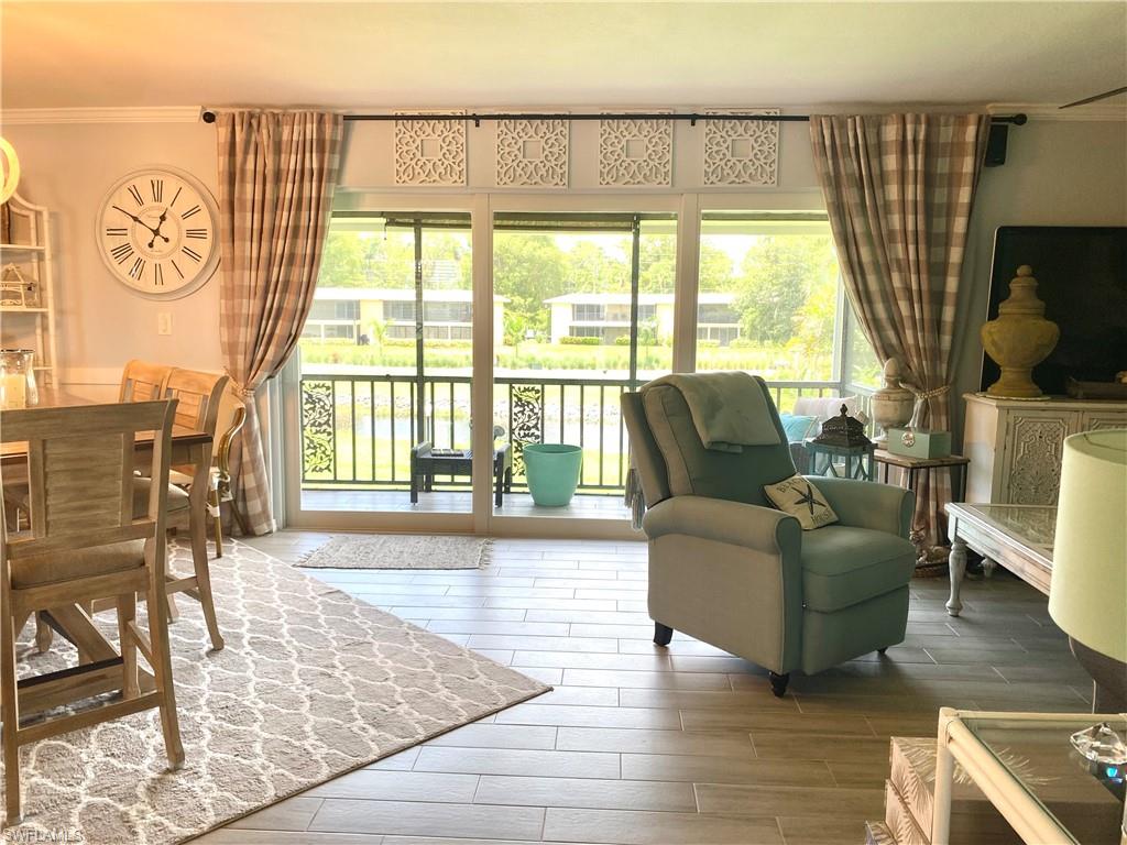 GLADES COUNTRY CLUB - Residential Lease