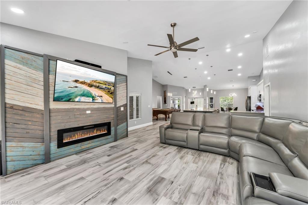 SAN CARLOS ESTATES - Residential