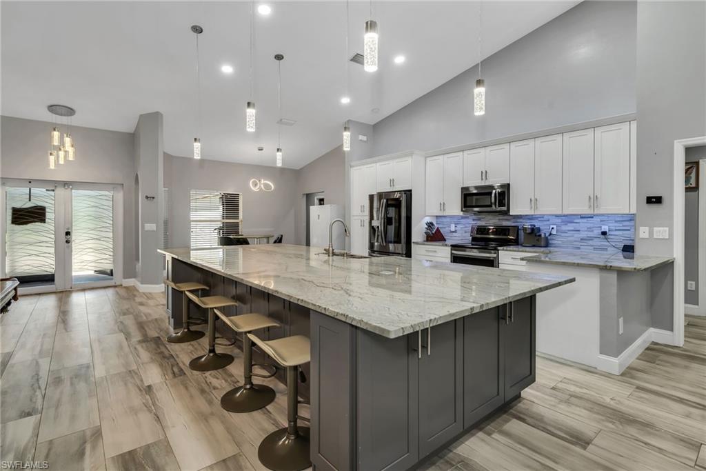 SAN CARLOS ESTATES - Residential