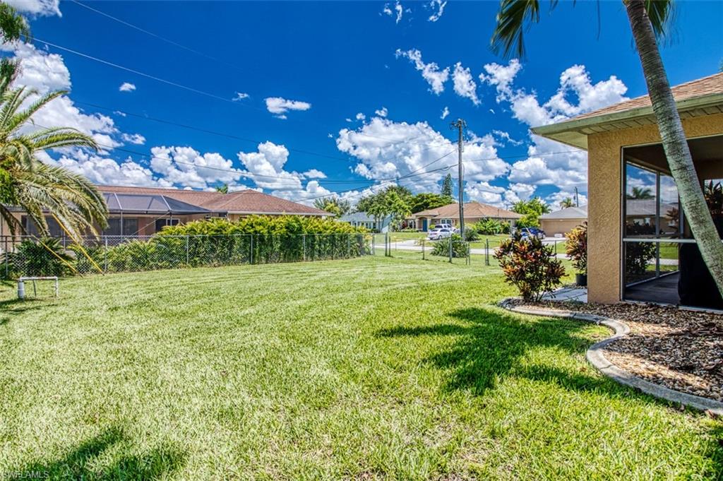 CAPE CORAL - Residential