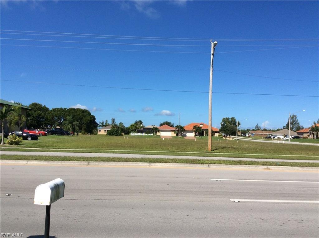 CAPE CORAL - Land