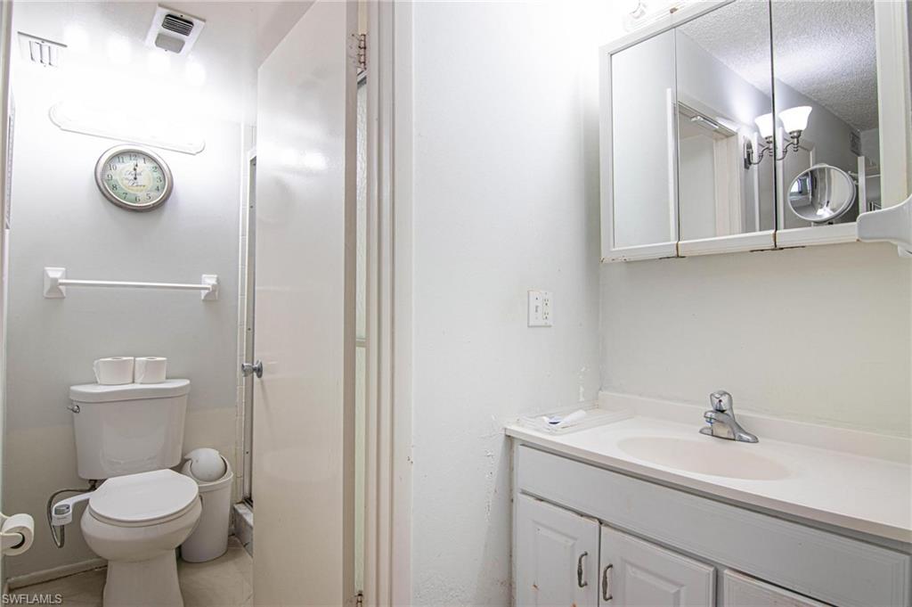 TOWERS CONDO - Residential
