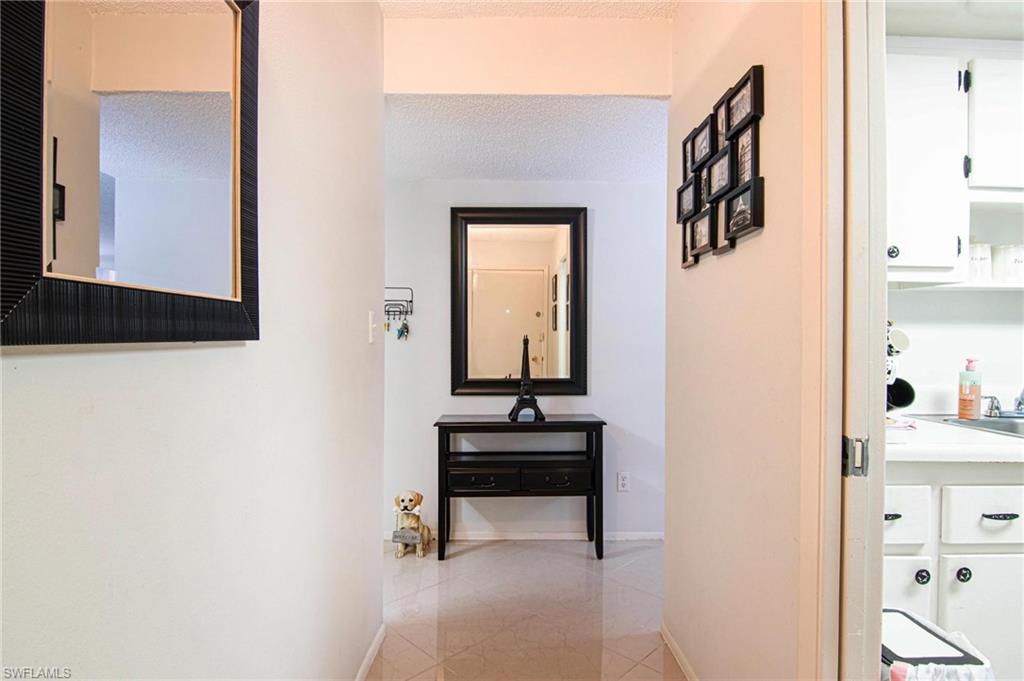TOWERS CONDO - Residential