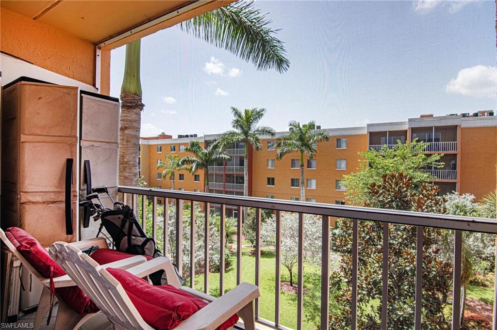 TOWERS CONDO - Residential