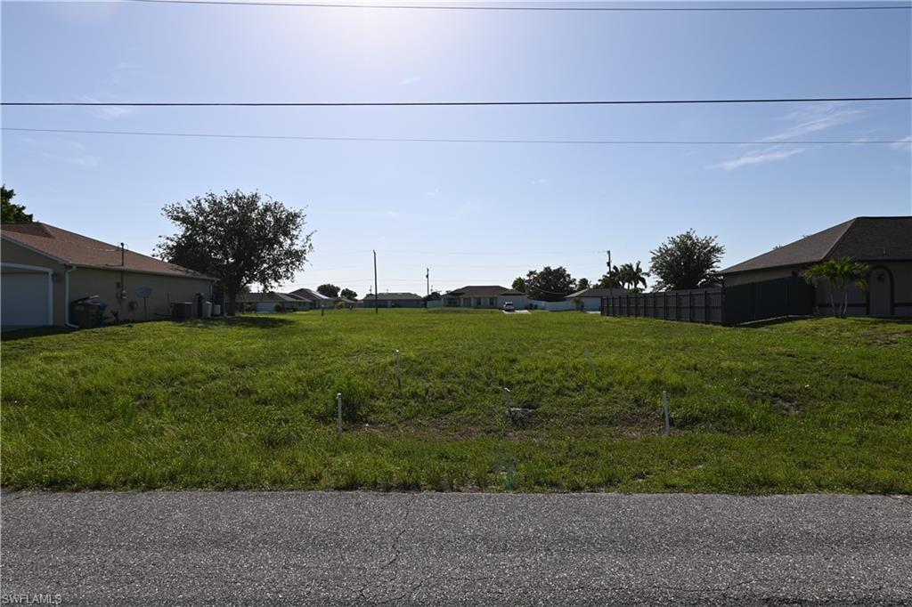 CAPE CORAL - Land