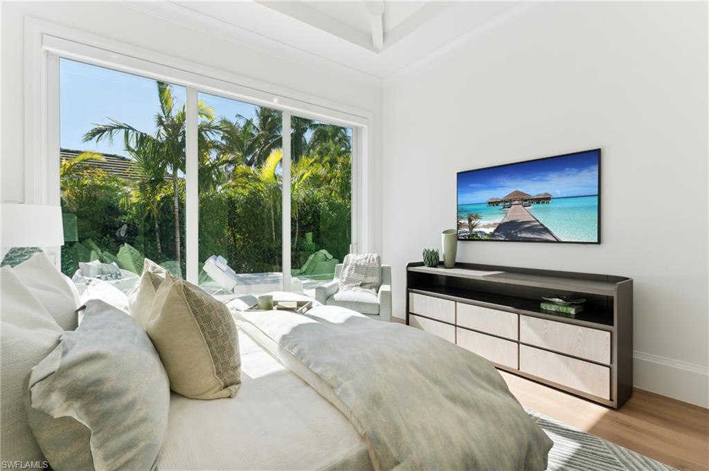 PARK SHORE - Residential