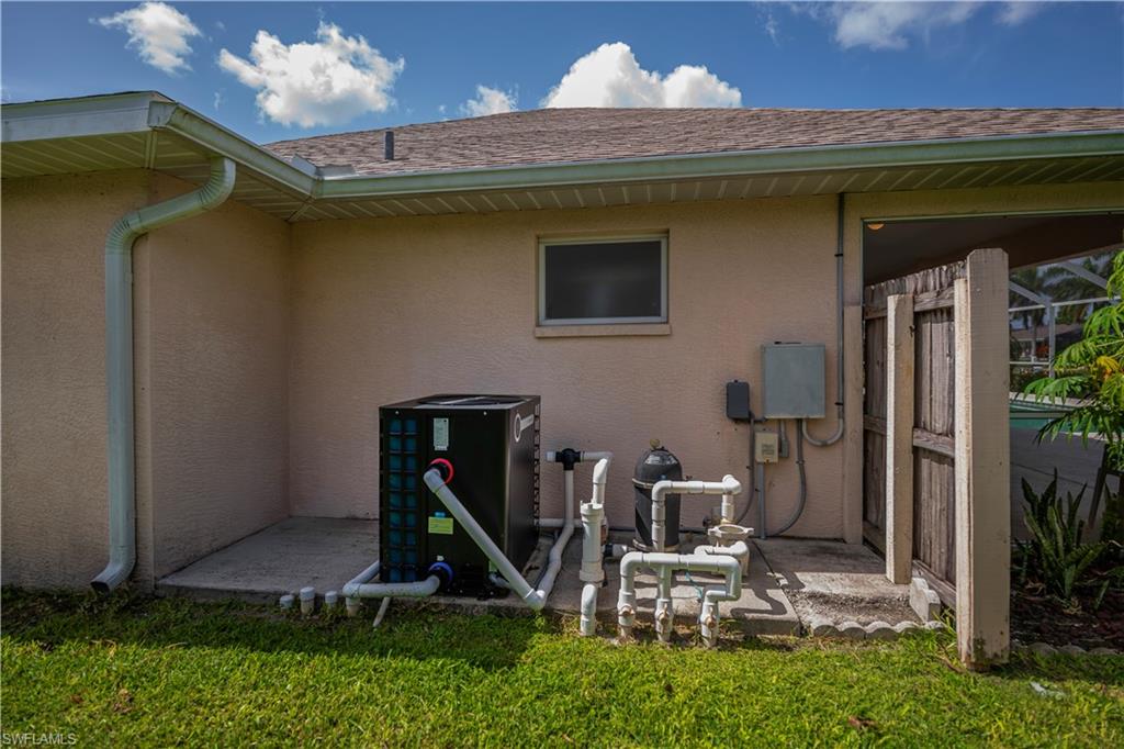 CAPE CORAL - Residential