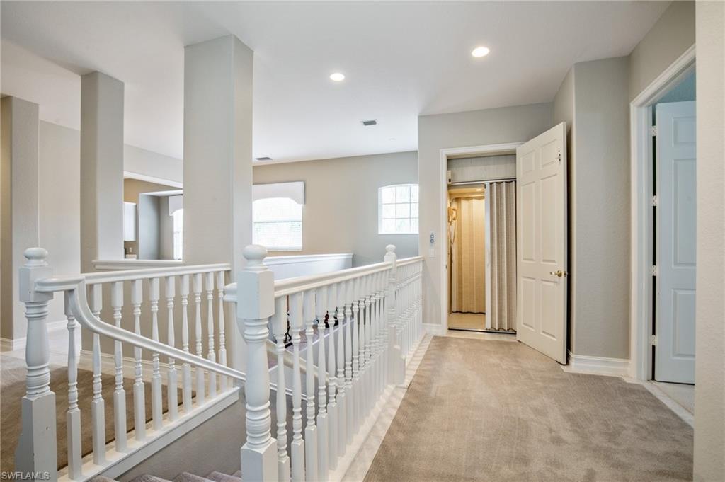 LANCASTER SQUARE - Residential