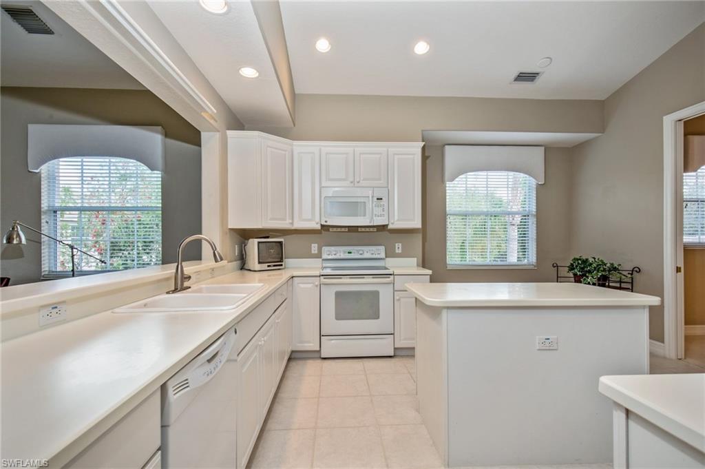 LANCASTER SQUARE - Residential