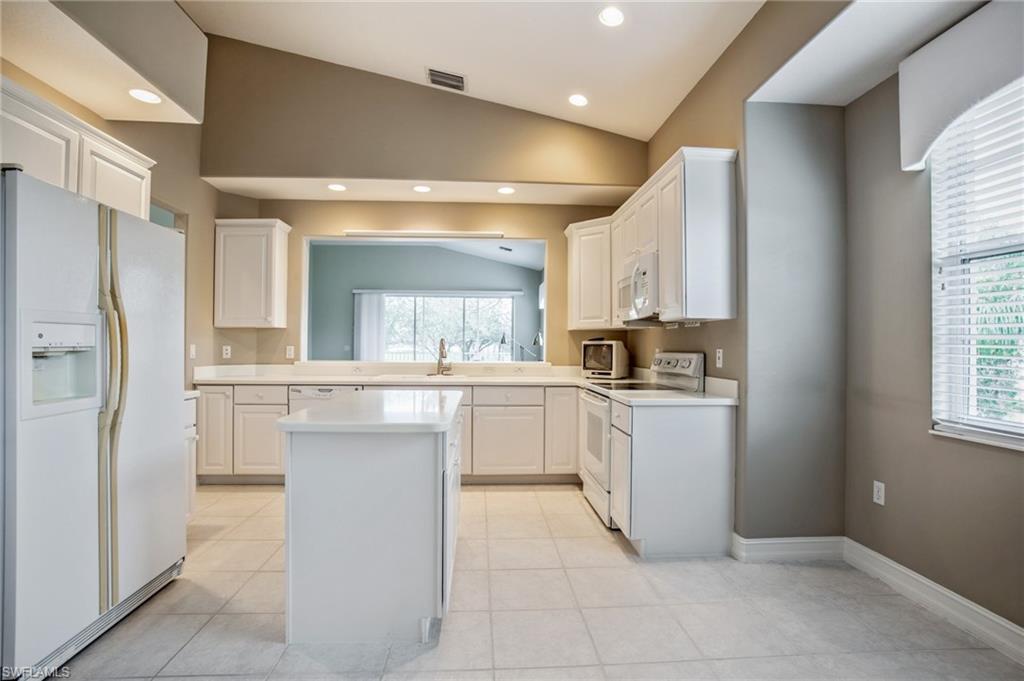 LANCASTER SQUARE - Residential
